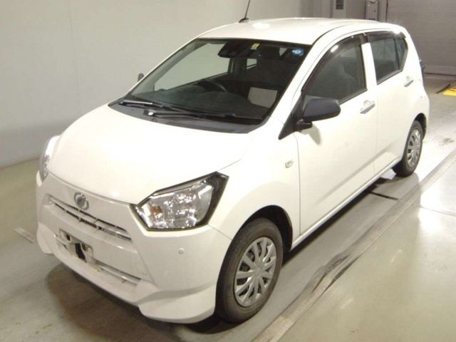 4056 Daihatsu Mira e s LA350S 2018 г. (TAA Tohoku)